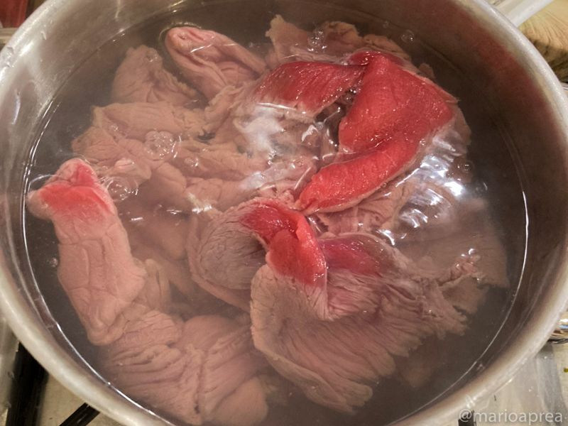 carne in acqua