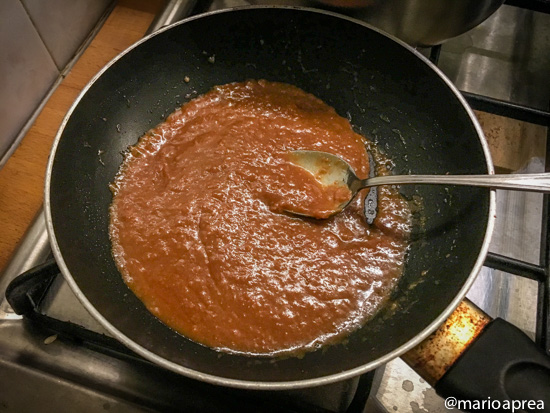 Preparaiamo la salsa di miso