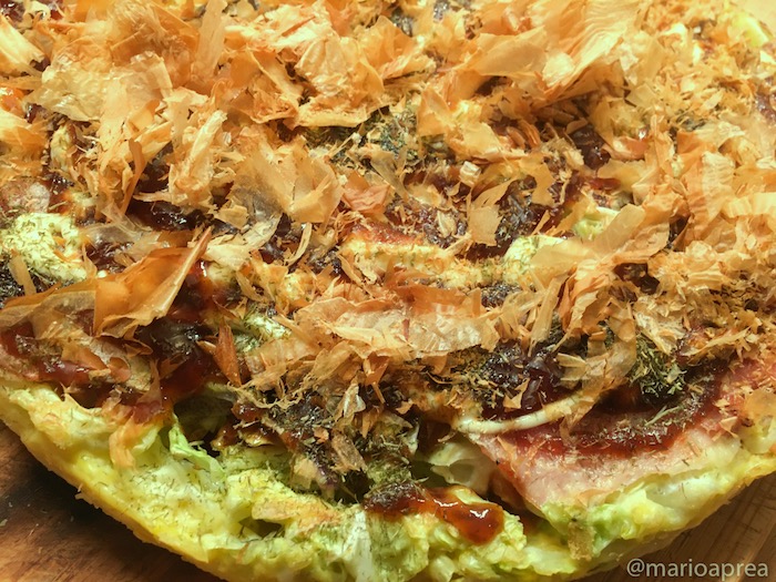 Okonomiyaki stile kansai(video)
