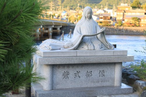 Murasaki shikibu